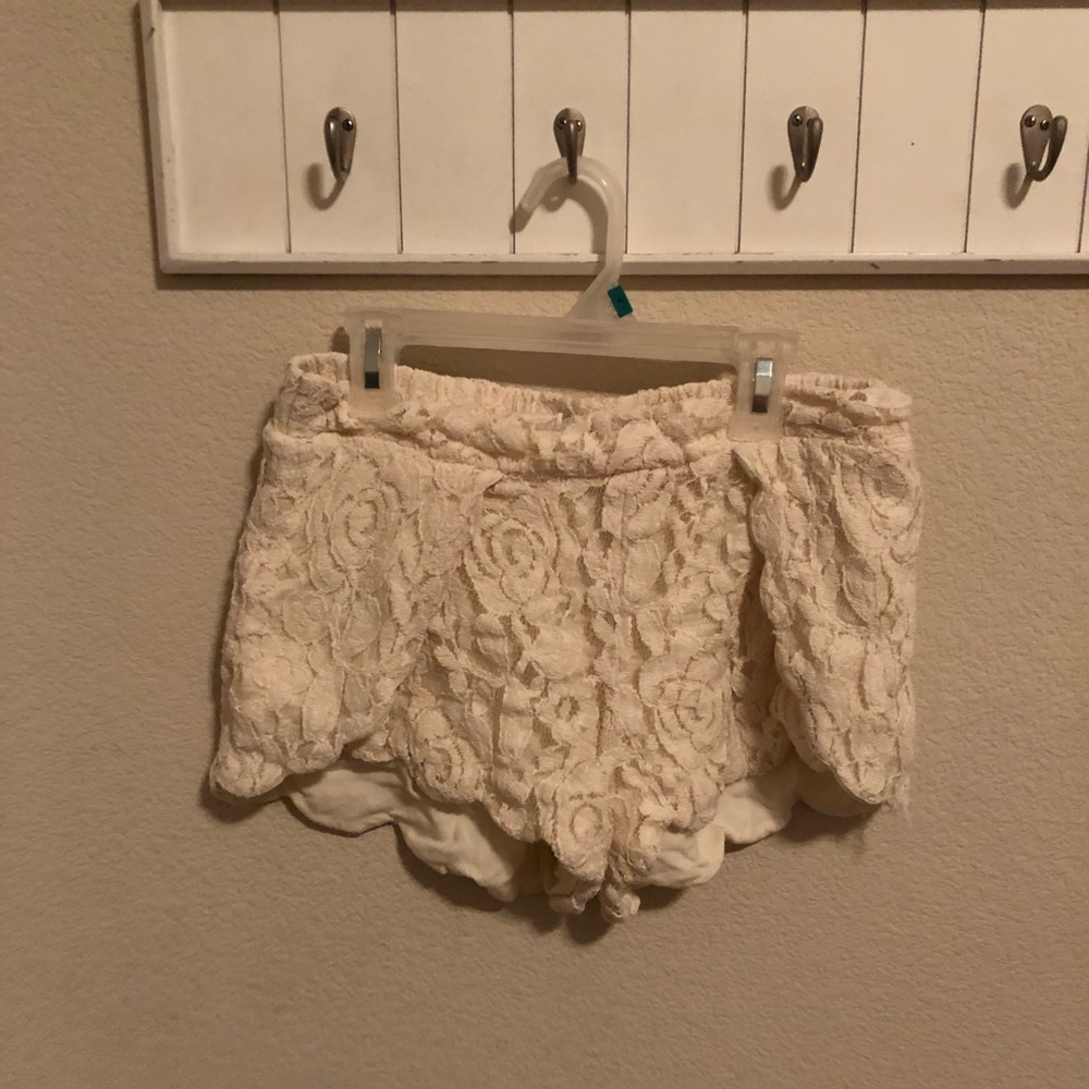 🍉Forever 21 lace shorts